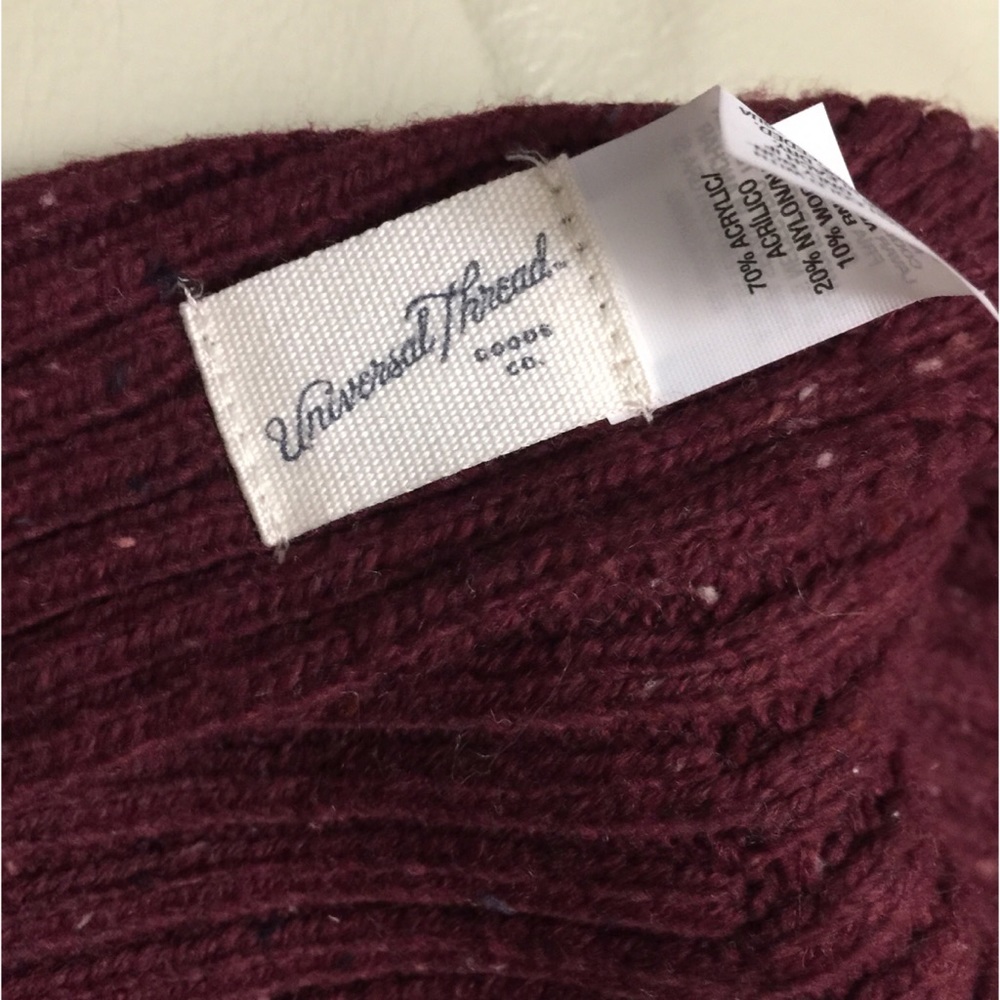 UNIVERSAL THREAD SCARF - Picture 3 of 3